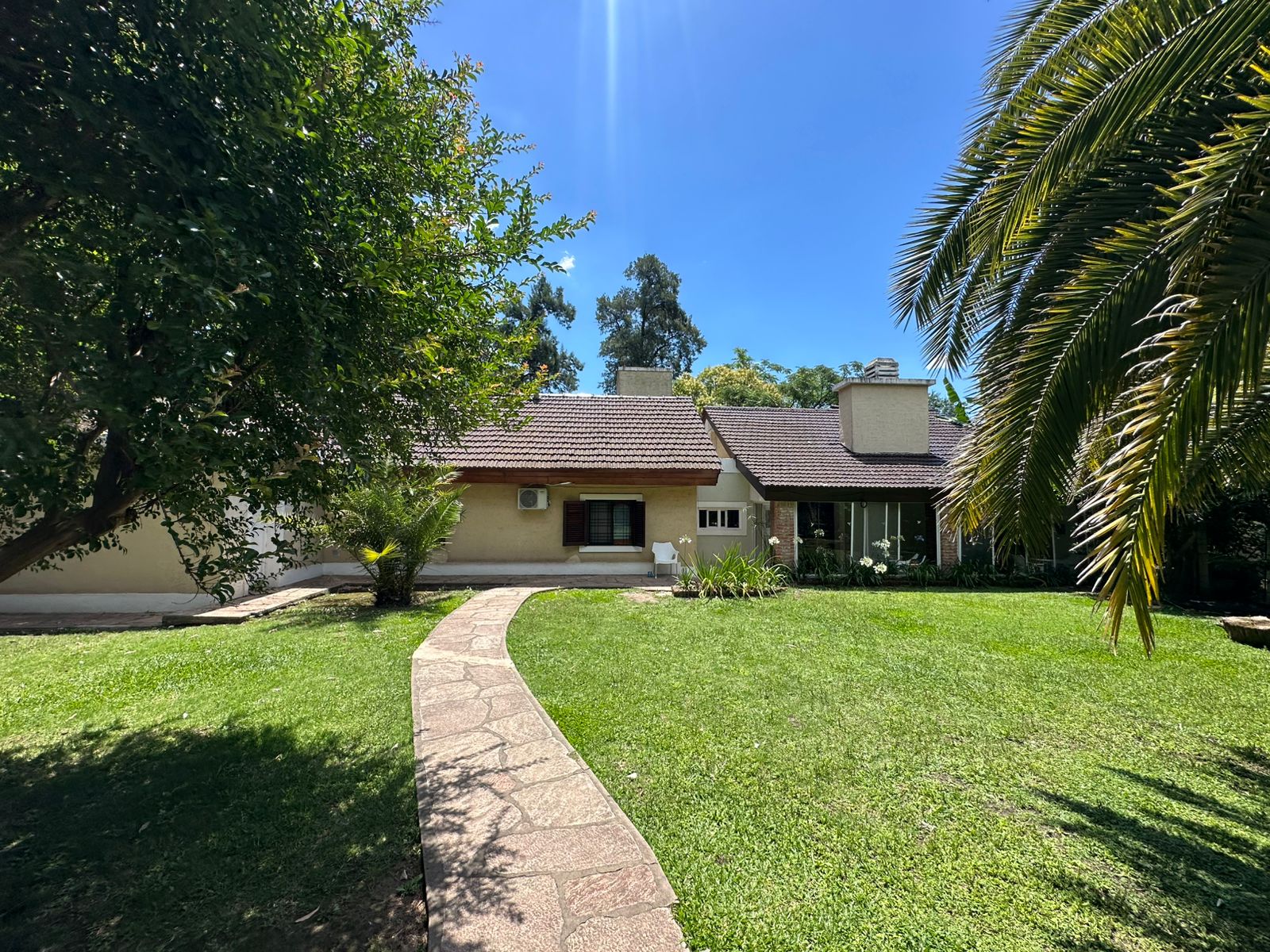 Sol de Otoño | De los Payadores - Residencia para adultos mayores